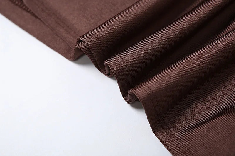 שמלת מיני צווארון גולף בד מבריק בעיצוב קרוס כיווצים - OR