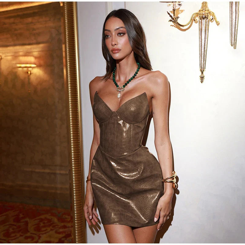 שמלת מיני סטרפלס דמוי עור מנוחש בעיצוב מחוך - Kailani