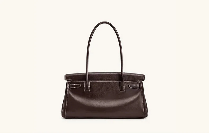 Leather bag with luxury design