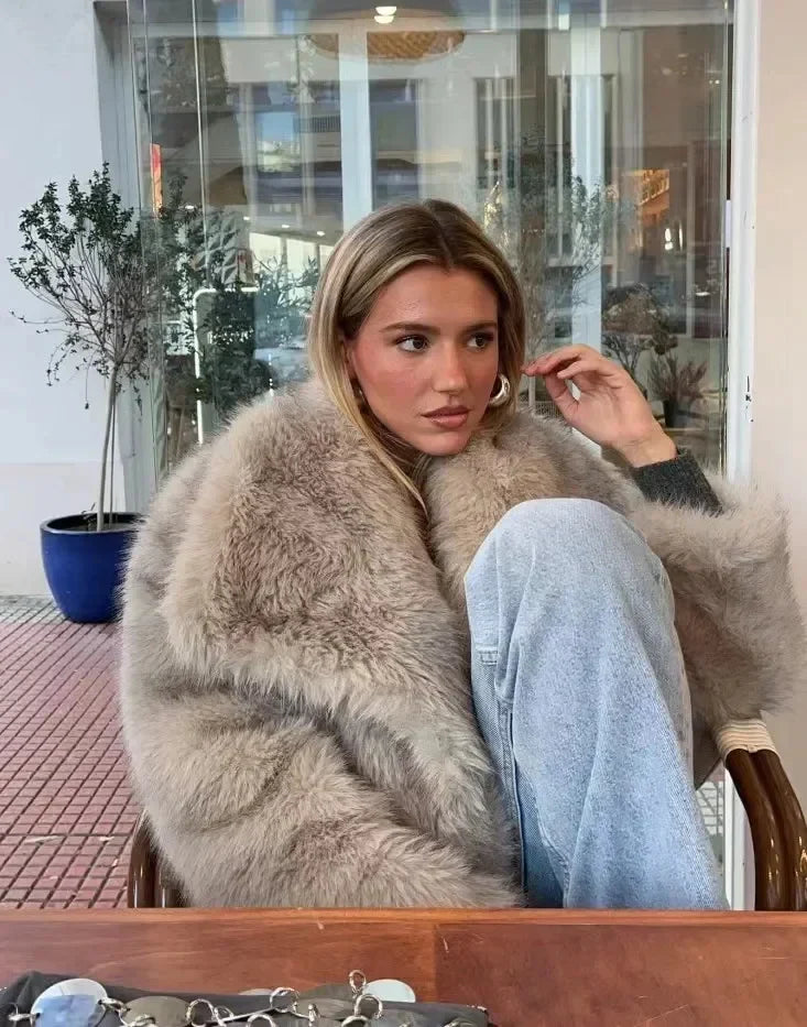 מעיל פרווה - רירי