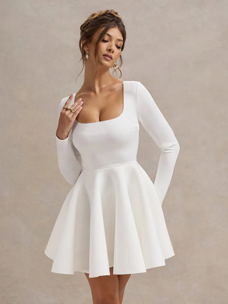 שמלת מיני סטייל בובתי בגזרת A - נגה