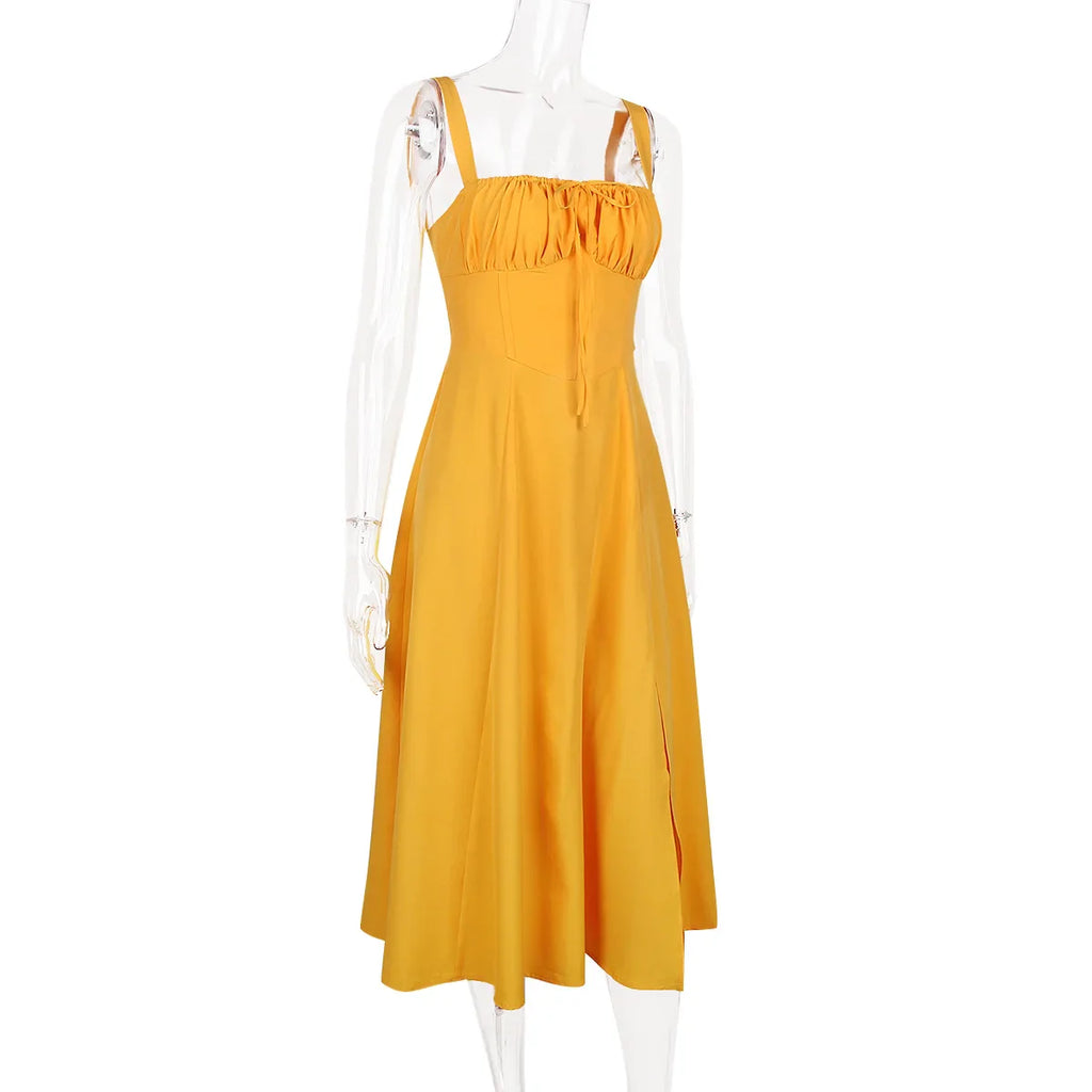 שמלת מידי קיצית בעיצוב כפרי בעיטור שסע - אנג'ליקה