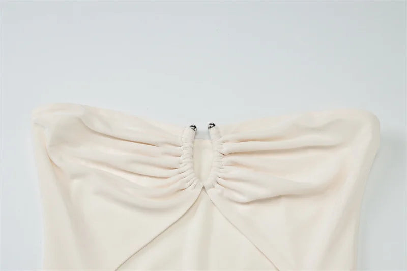 שמלת מקסי סטרפלס כיווצים בעיצוב פתח ורשת בעיטור אבזם וצעיף תואם - טולום