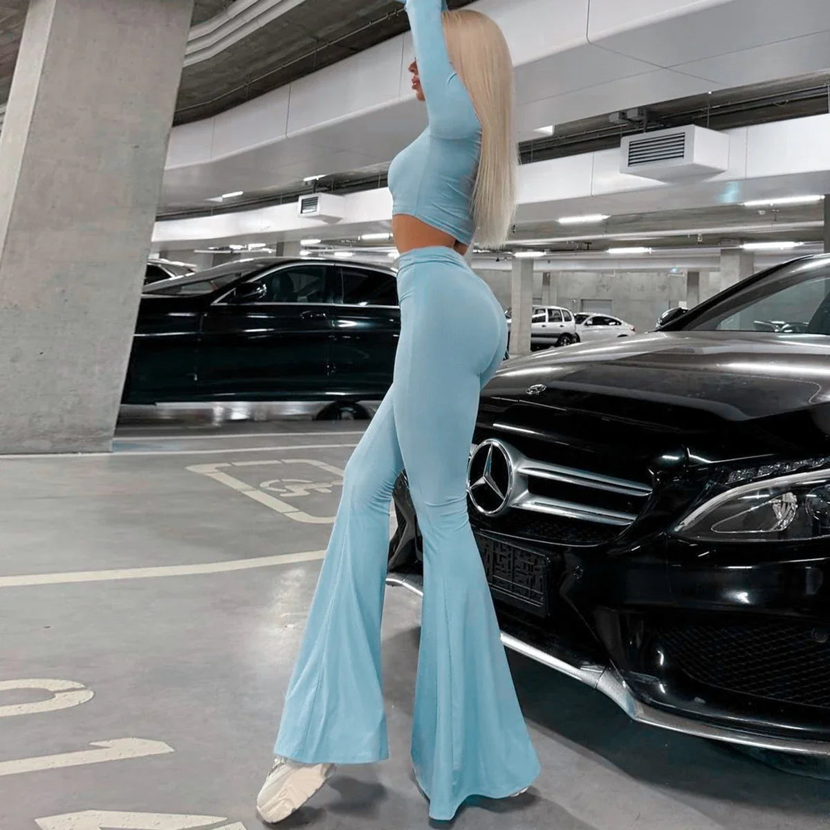 סט שני חלקים סרוג מכנסי פדלפון וחולצת בטן שרוולי פעמון - Zuri