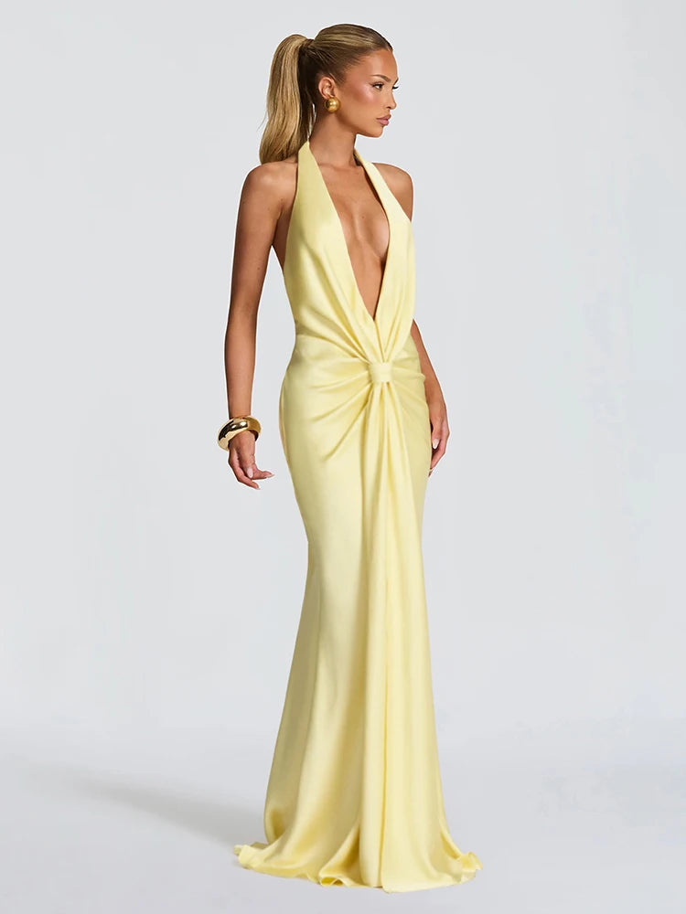 V-neck satin maxi dress with pleated design and open back - Shannon