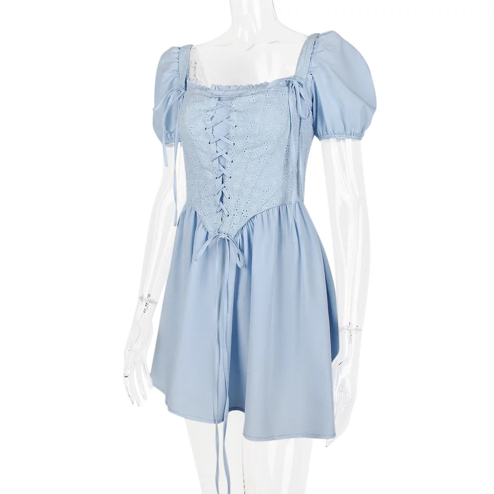 שמלת מיני סטייל כפרי בעיצוב מחוך - תכלת