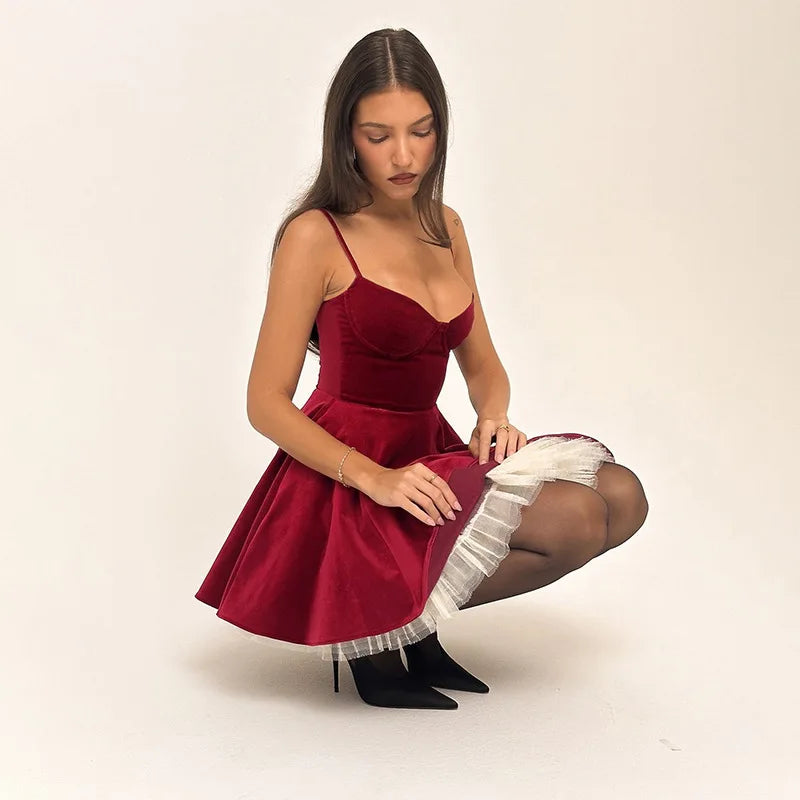 שמלת מיני קטיפה מלמלה בגזרת A - SOFIA