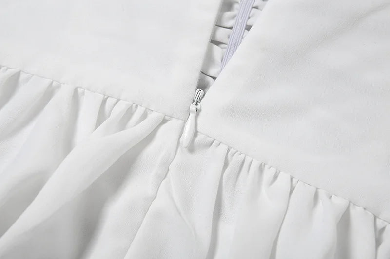 שמלת מיני לבנה בגזרת A בעיצוב כפרי - AYLIN