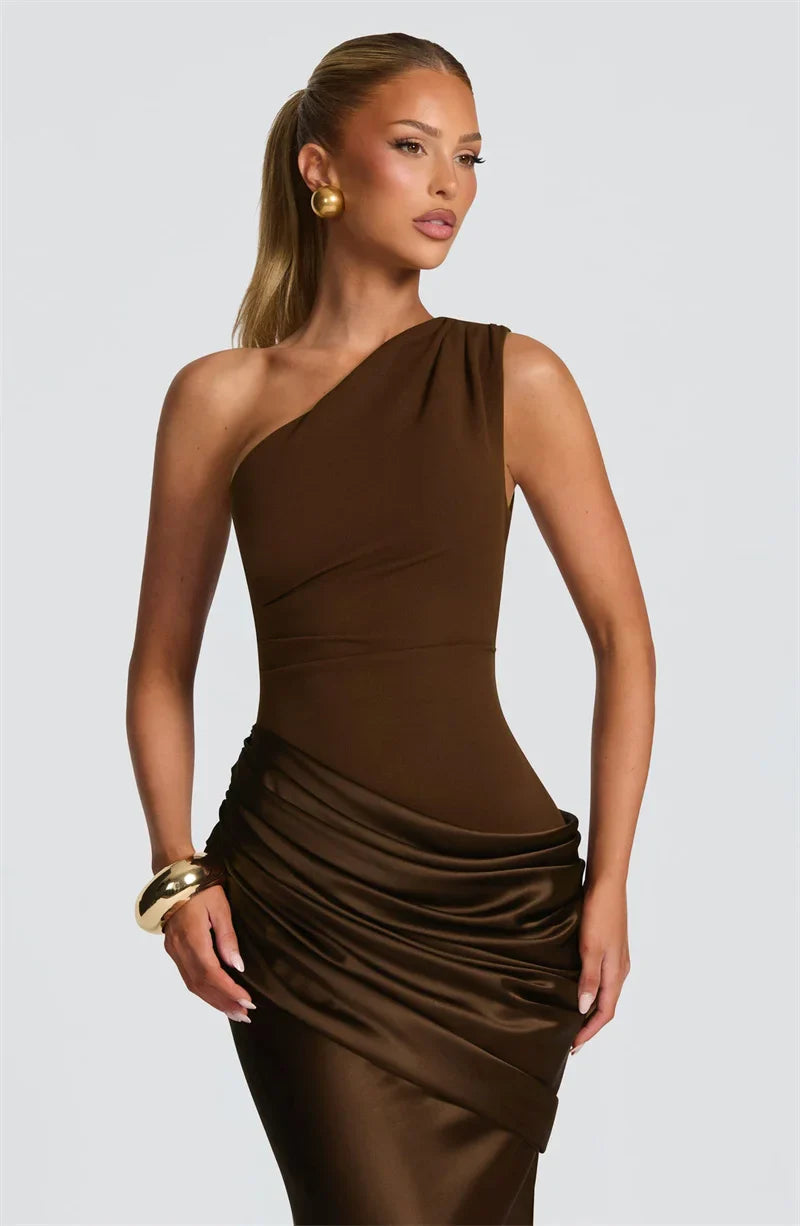 One-shoulder maxi dress with satin skirt and pleats - WENDI