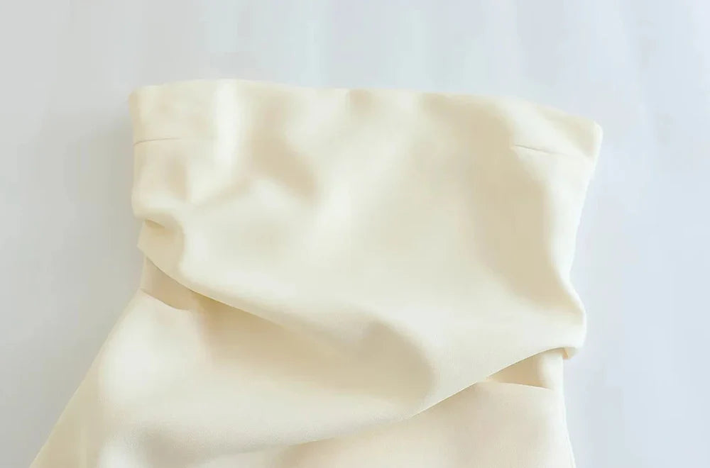 שמלת מידי סטרפלס בעיצוב קיפולים - Emmy