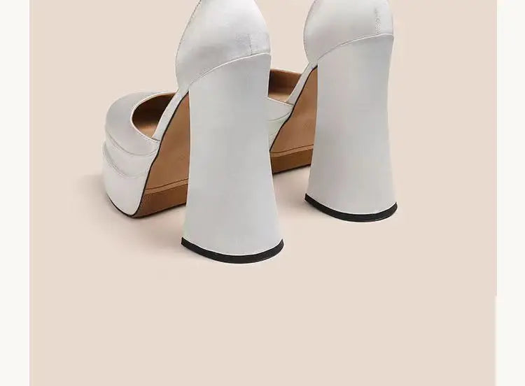 נעלי עקב סגורות בד משי - סאן