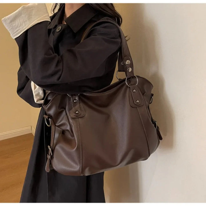 Retro design faux leather bag