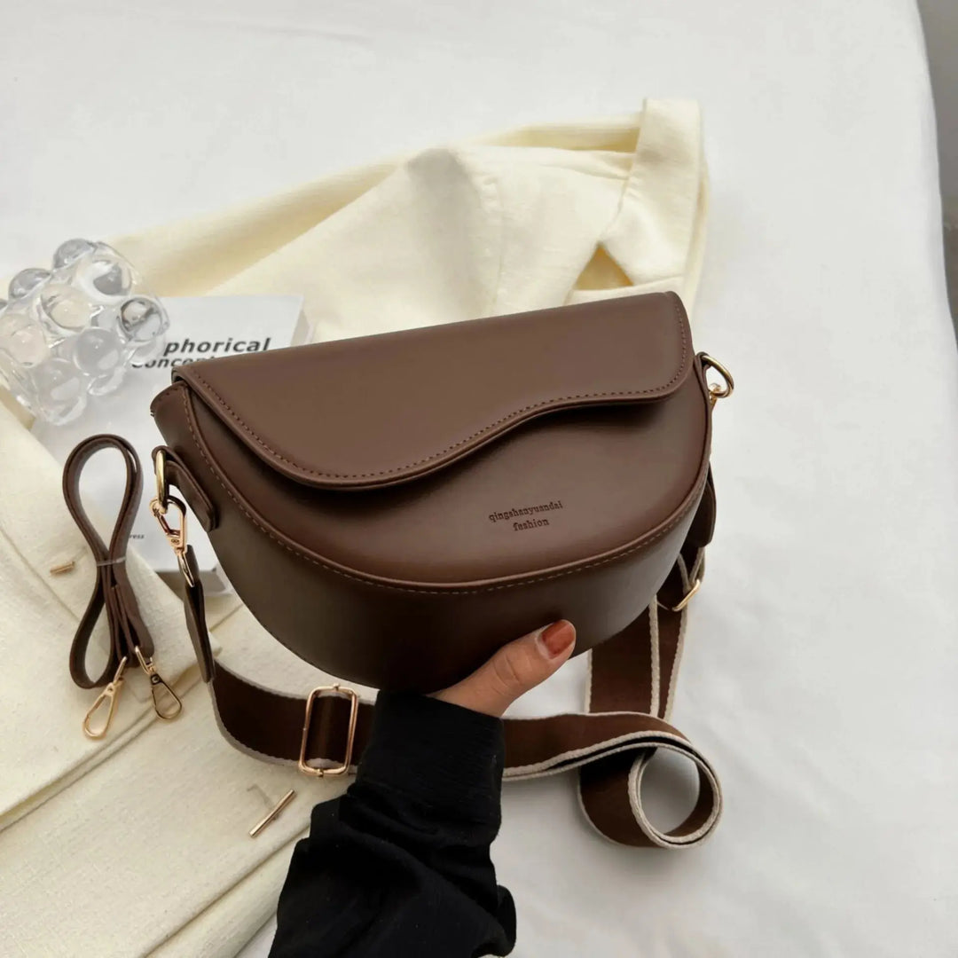 Faux leather bag with thick strap