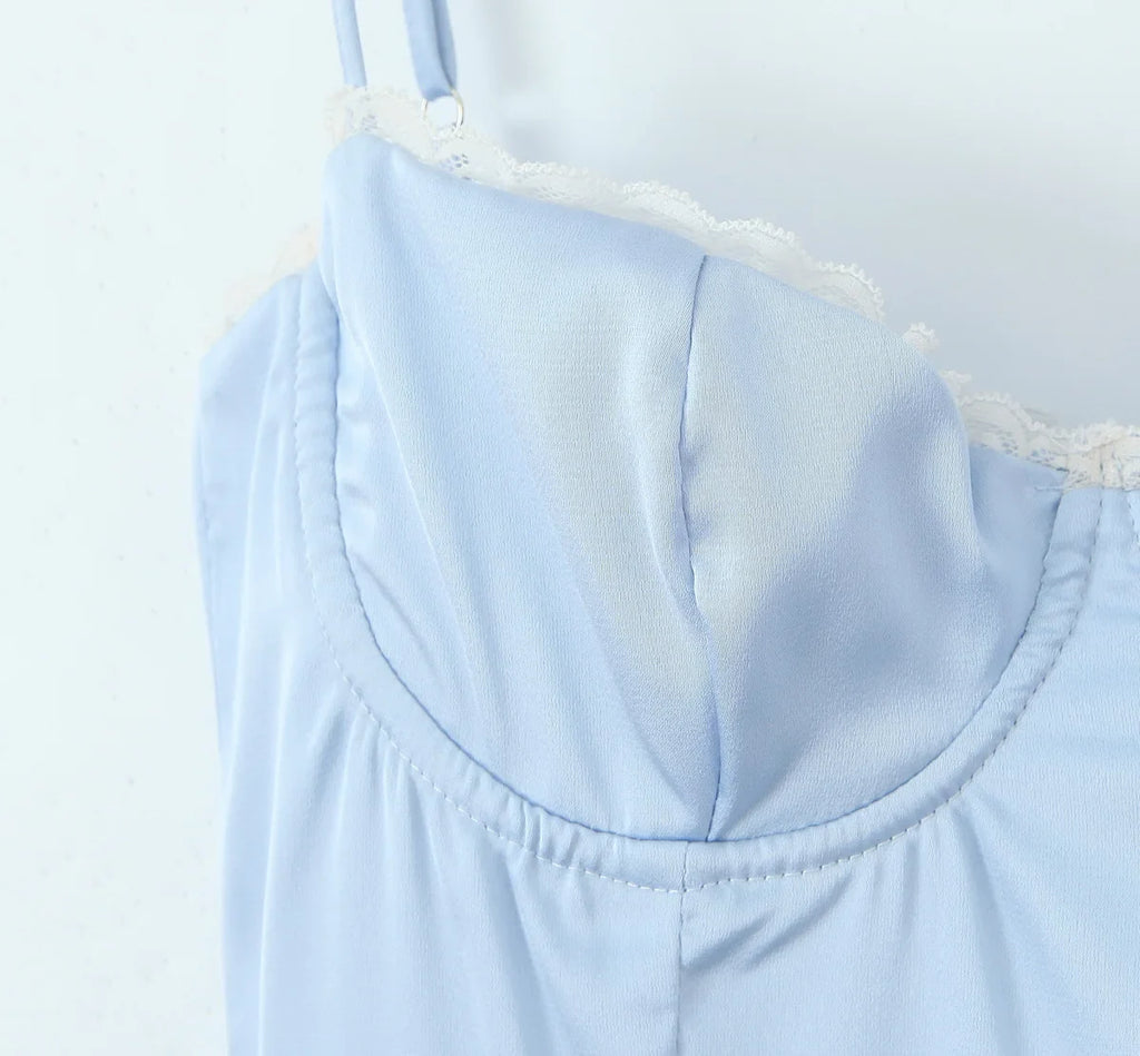 שמלת מיני סאטן בגזרת A בעיטור טול - Julissa