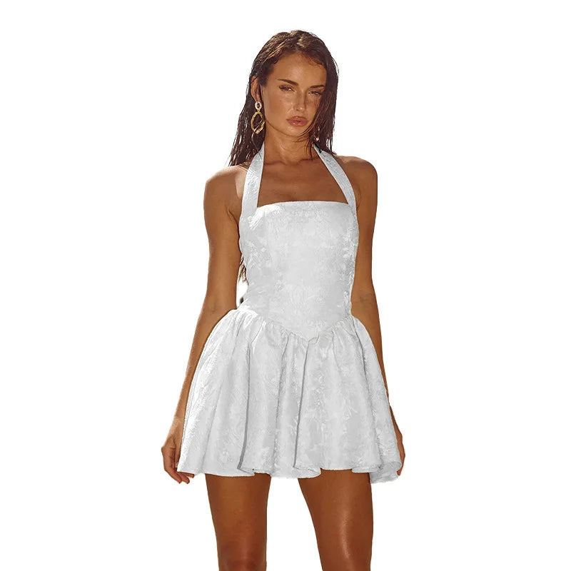 שמלת מיני בגזרת A בעיצוב רקמת איורי פרחים קשירה בצוואר - אל אריה