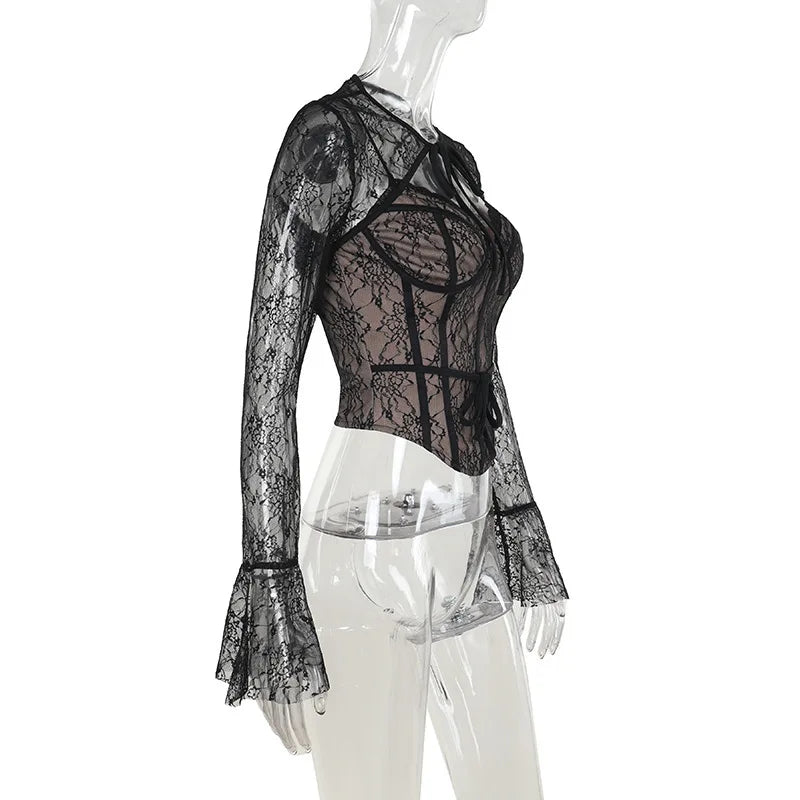 טופ מחוך תחרה בעיטור שרוולון תחרה - מילה