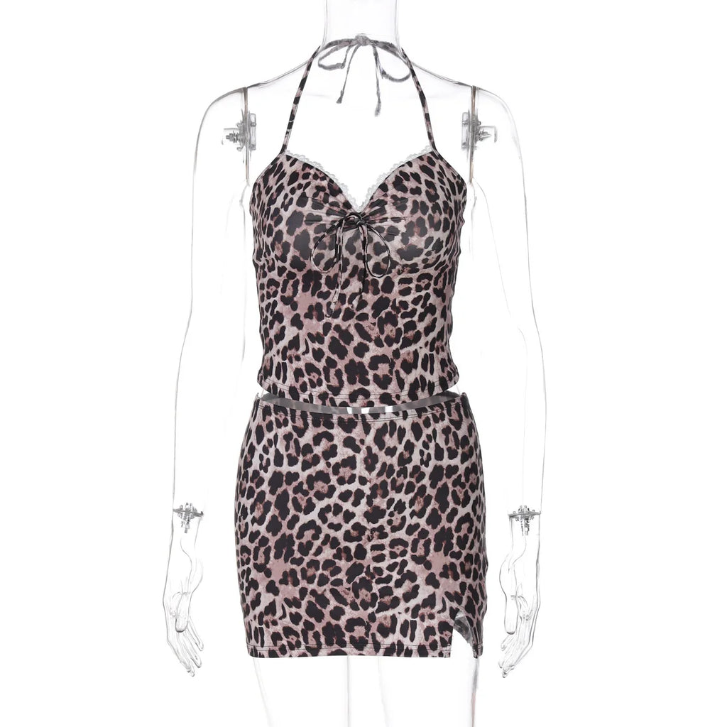 סט שני חלקים מנומר חצאית מיני וטופ קשירה בצוואר בעיטור תחרה - NALA