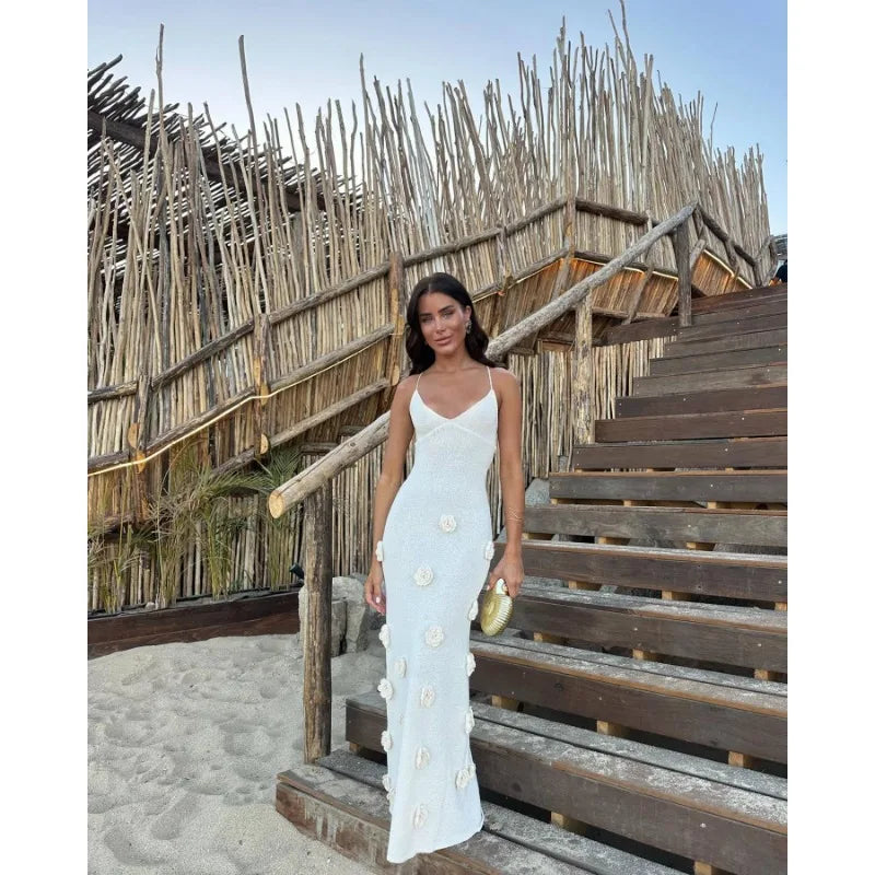 שמלת מקסי סרוגה בעיטור אפליקציות פרחים בעיצוב קשירה בגב פתוח - Malaya