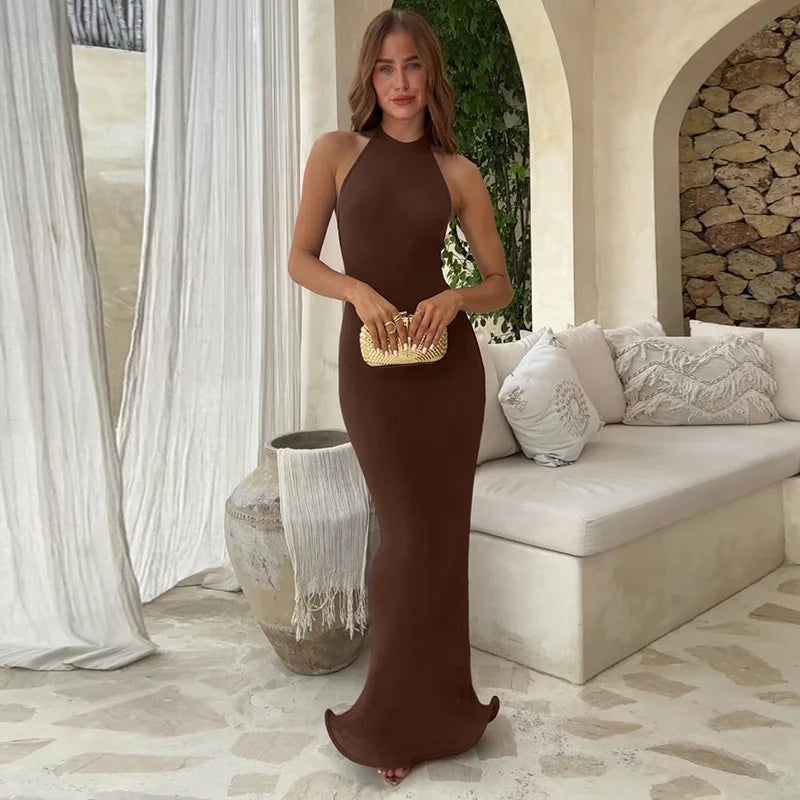 שמלת מקסי קולר קשירה בצוואר בעיצוב גב פתוח וגלים - מאקסימה