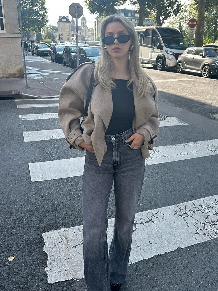 ג'קט צמר קצר בעיטור כפתורים - ג'יימס