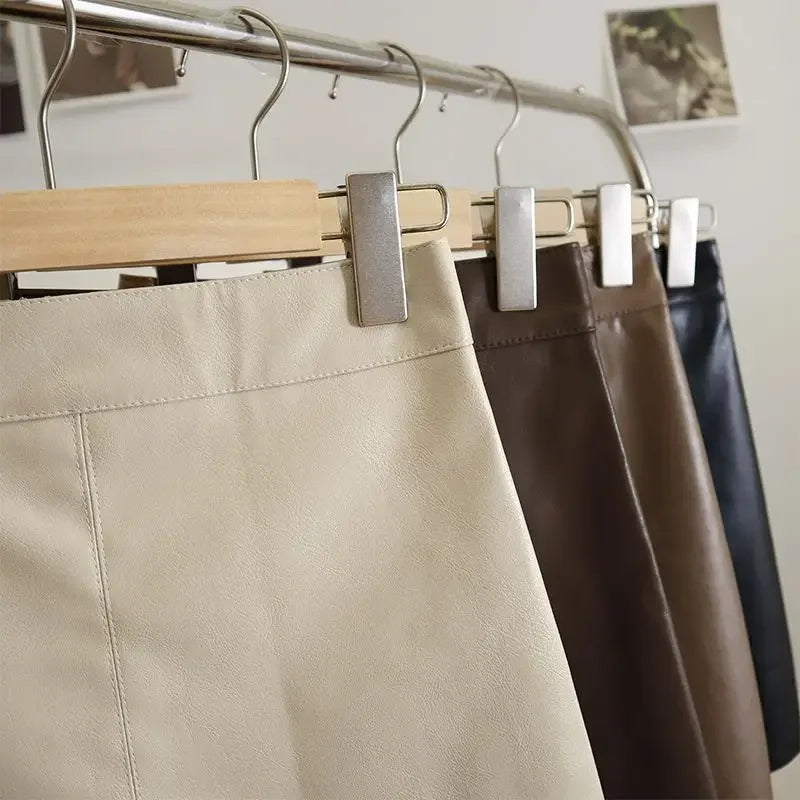 חצאית מיני דמוי עור גזרת A גבוהה - היילי