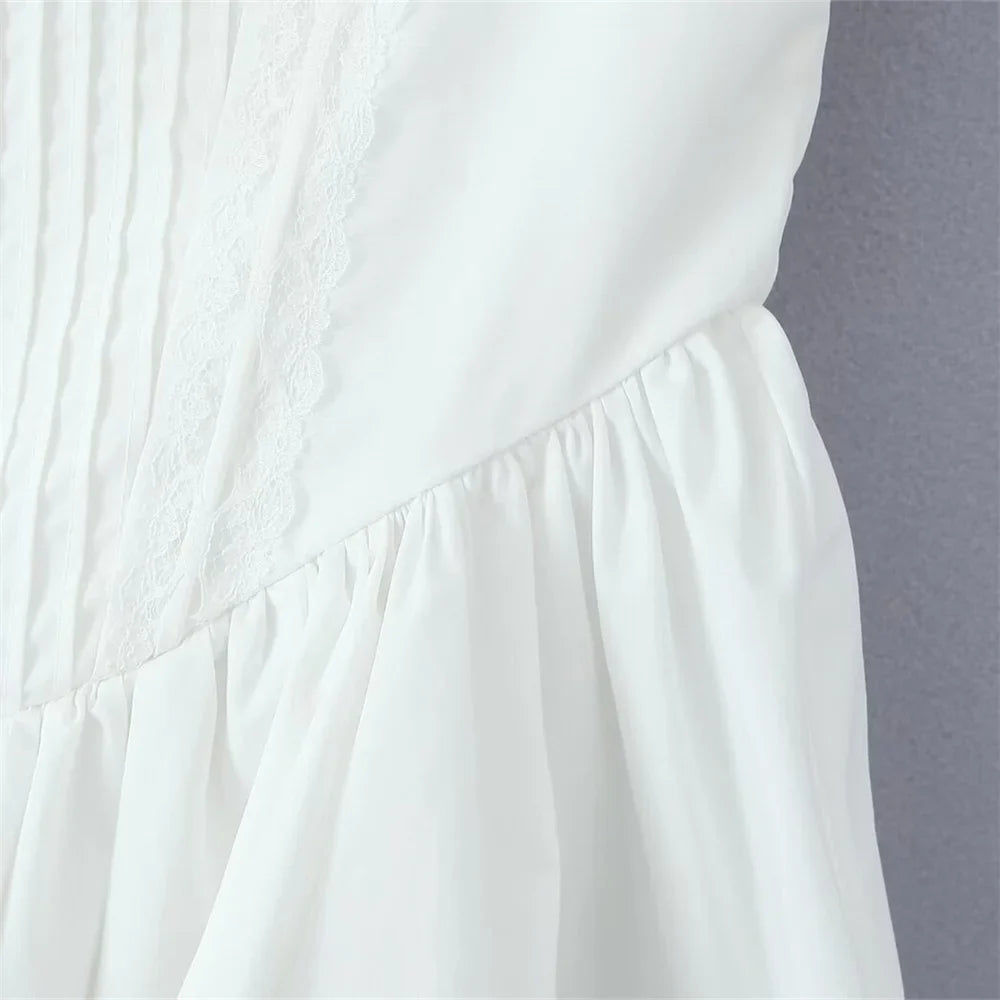 שמלת מיני קיצית פרחונית / לבנה בגזרת A בעיצוב כפרי וינטג' - סופיה