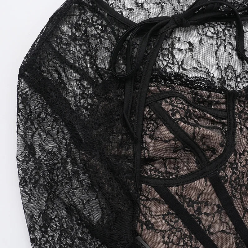 טופ מחוך תחרה בעיטור שרוולון תחרה - מילה