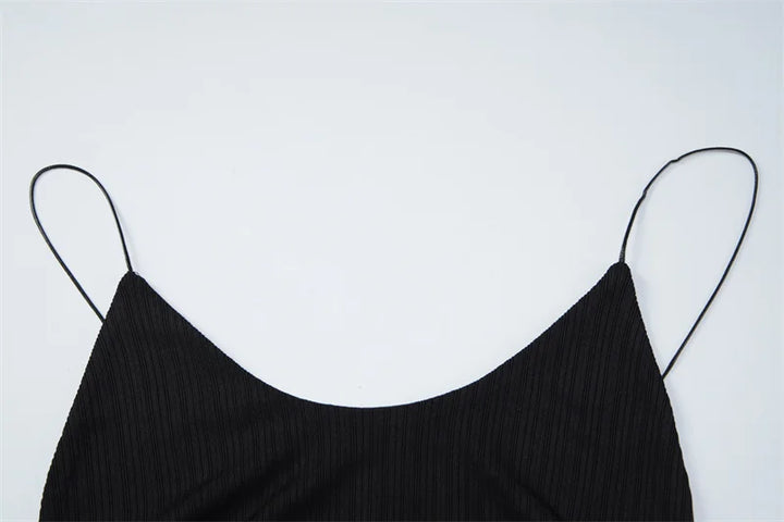 Knitted maxi dress with an open back - Louis
