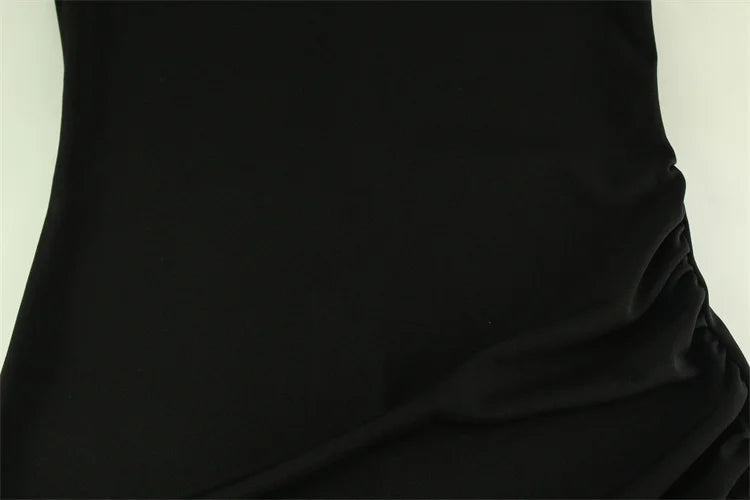 שמלת מיני בד מחטב גולף בעיטור תחרה - Mary