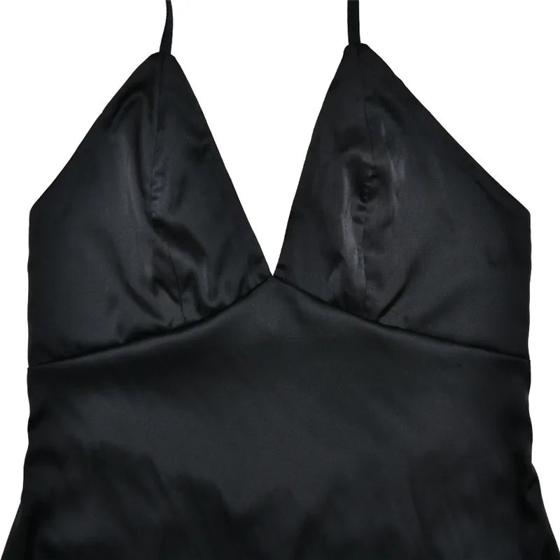 שמלת מקסי סאטן מחשוף V בגזרת בת ים - נטליה