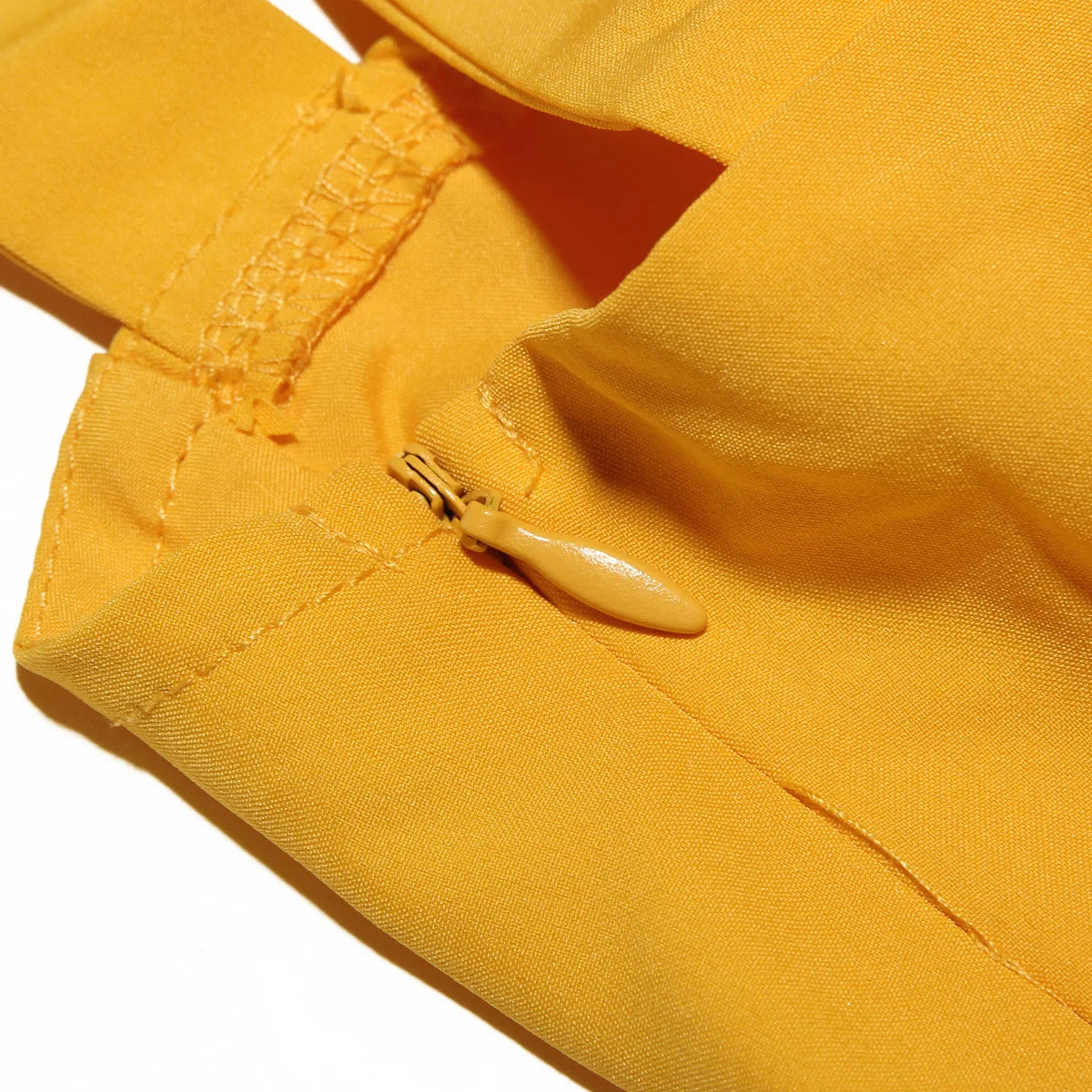 שמלת מידי קיצית בעיצוב כפרי בעיטור שסע - אנג'ליקה