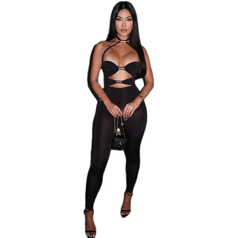 אוברול צמוד בד מחטב בעיצוב פתחים בעיטור אבזמים קשירה בצוואר - Sage