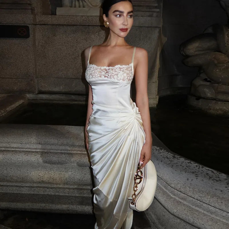 שמלת ערב מקסי סאטן בשילוב שסע בעיטור תחרה - סוואן