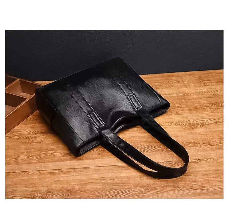 Large faux leather bag with classic design