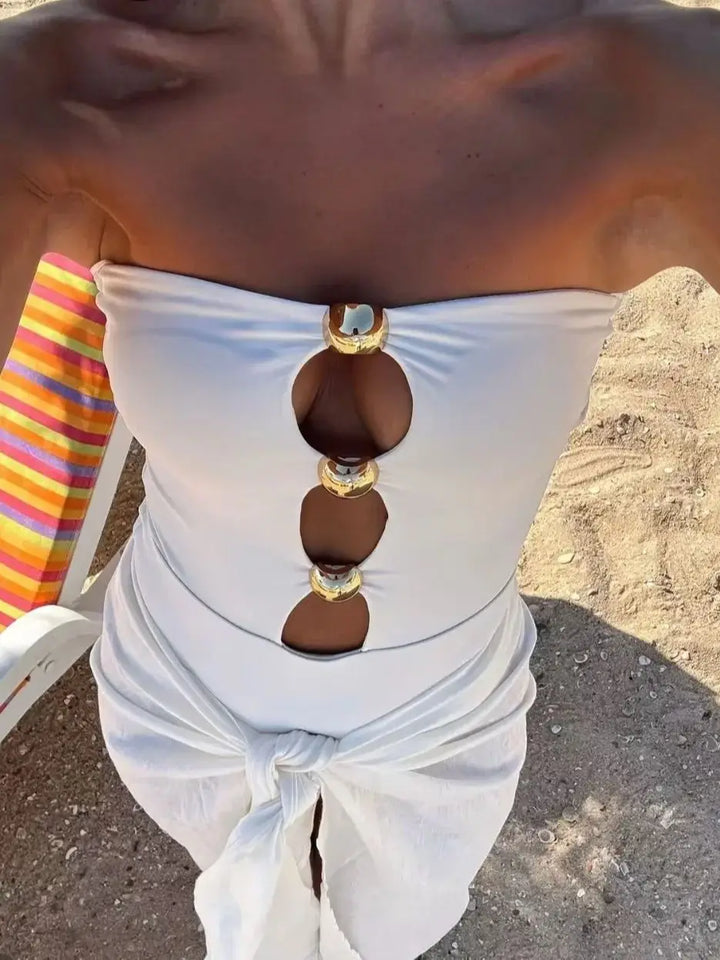 Strapless one-piece swimsuit with gold heart buckles and openings - Choshen 