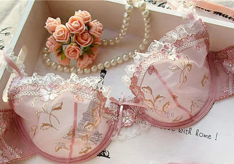 סט בעיצוב שקוף בעיטור רקמת פרחים ותחרה - Presley