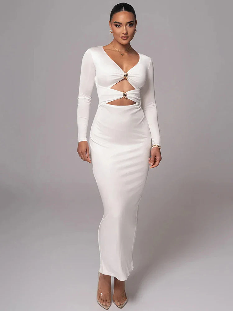 שמלת מקסי צמודה בד מחטב ומחמיא בעיצוב פתחים ואבזמים - לאורין