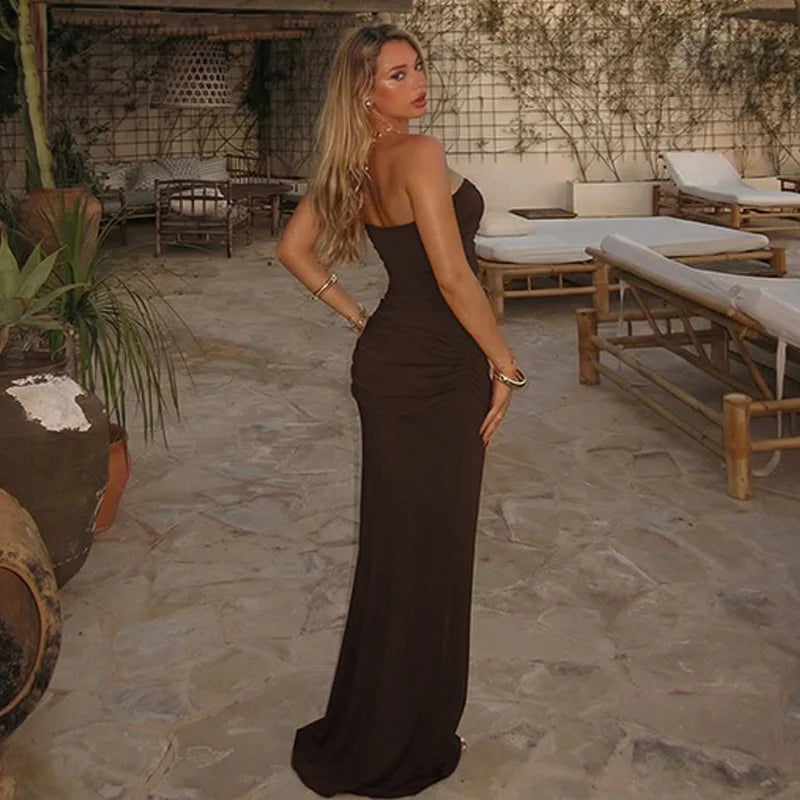 Strapless maxi dress with a slit and pleated design - Tayera