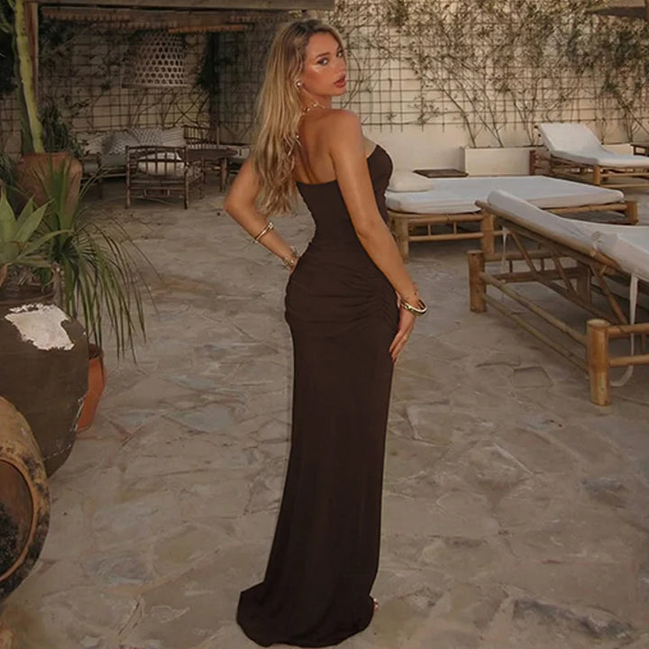 Strapless maxi dress with a slit and pleated design - Tayera