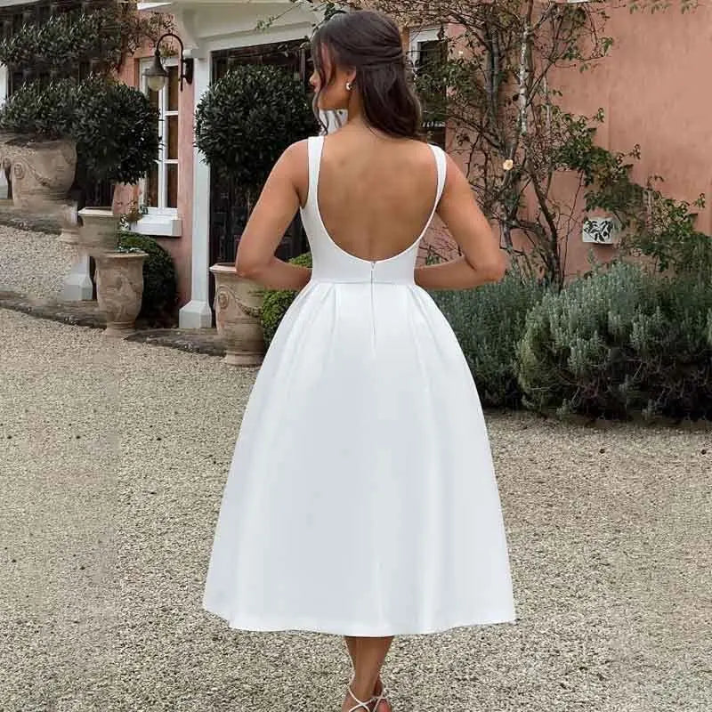 שמלת מידי קלאסית בגזרת A גב פתוח - אלאיה