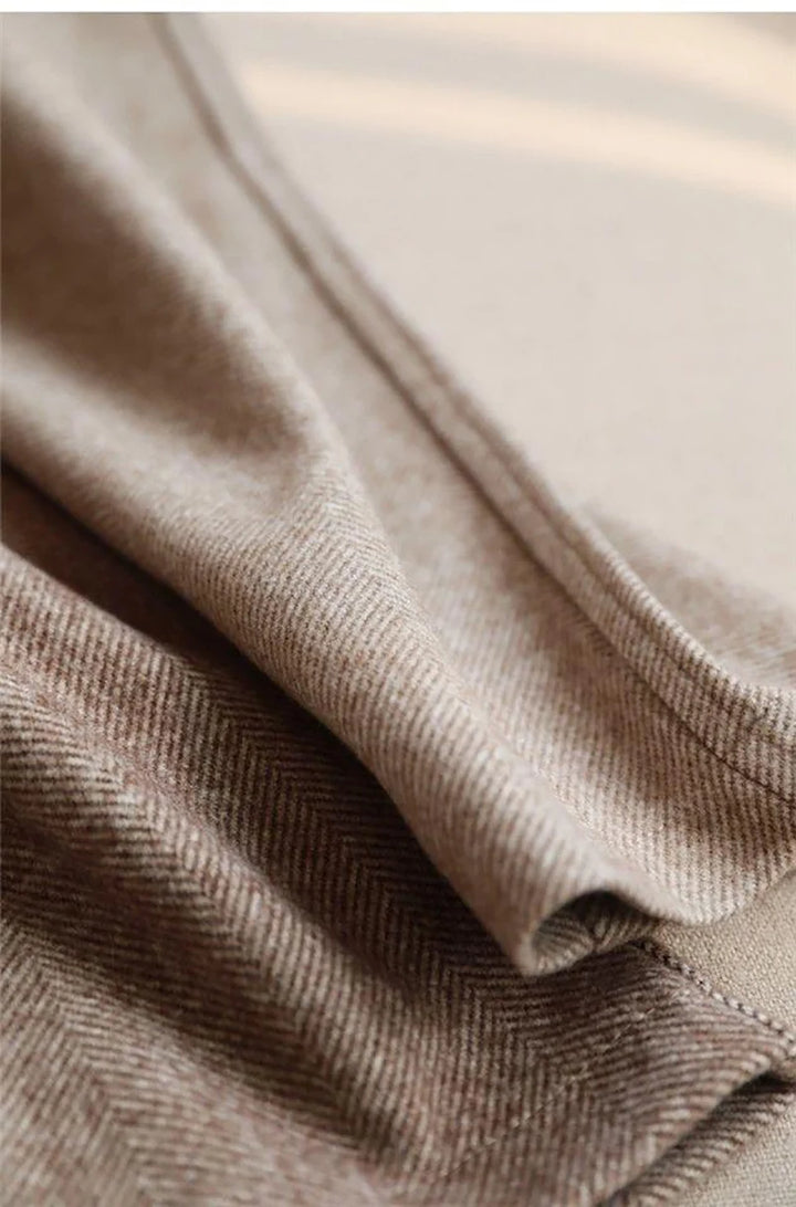 Pencil-cut wool pants