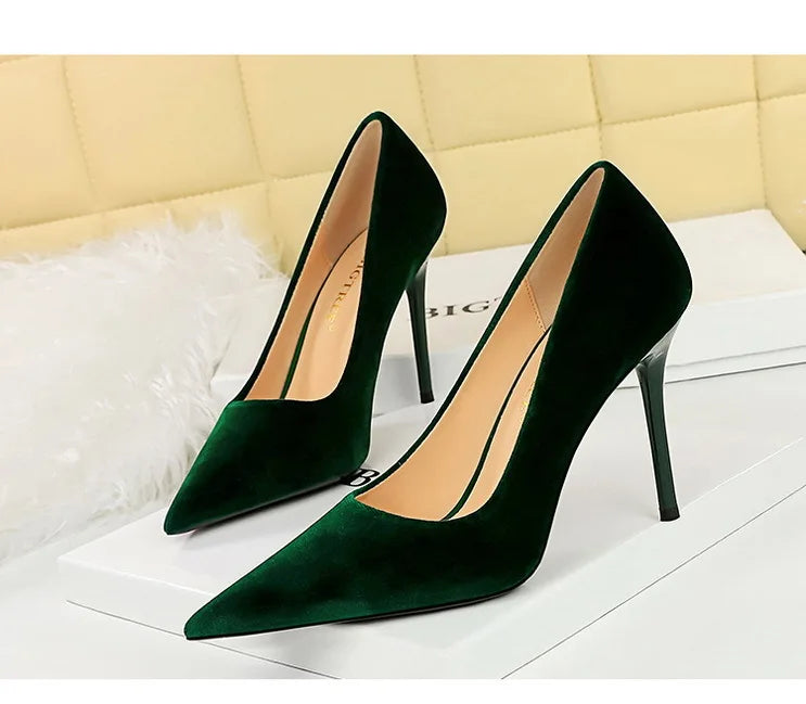 Pointed velvet fabric high heel shoes - Lunar