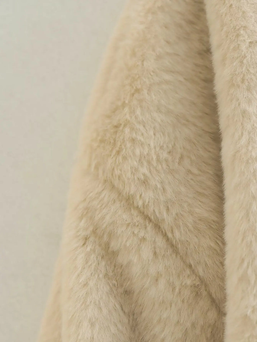 מעיל צמר פרווה סגירת כפתורים בעיצוב וינטג' - יאן