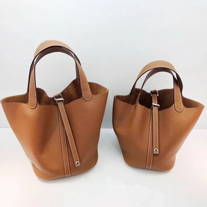 Leather bag with classic design