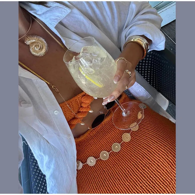 סט חוף סרוג שני חלקים בעיטור צדפות ופנינים טופ וחצאית מקסי / מיני - Adrianna