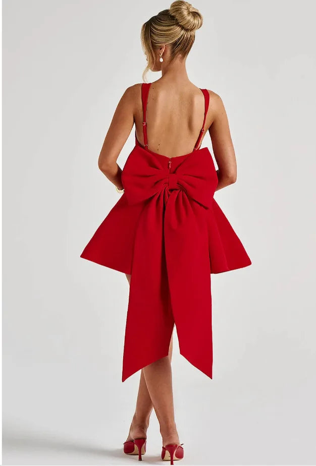 שמלת מיני בגזרת A בעיטור פפיון - אמה