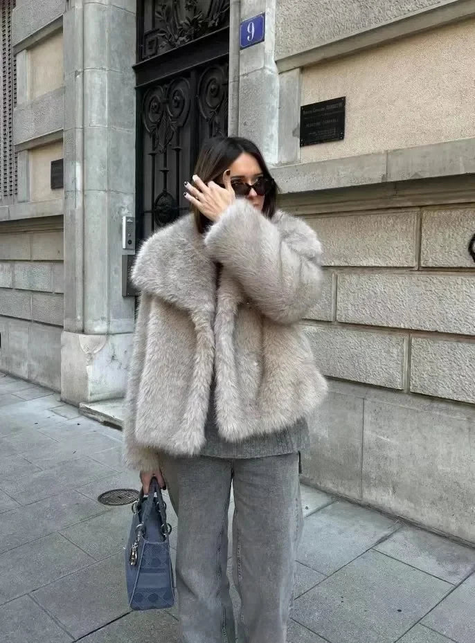 מעיל פרווה - רירי