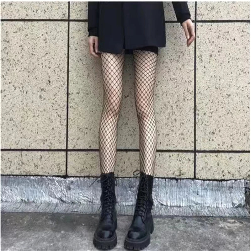 Tights in a variety of textures and shades: lace / hearts / bows / butterflies / mesh / sequins / stars
