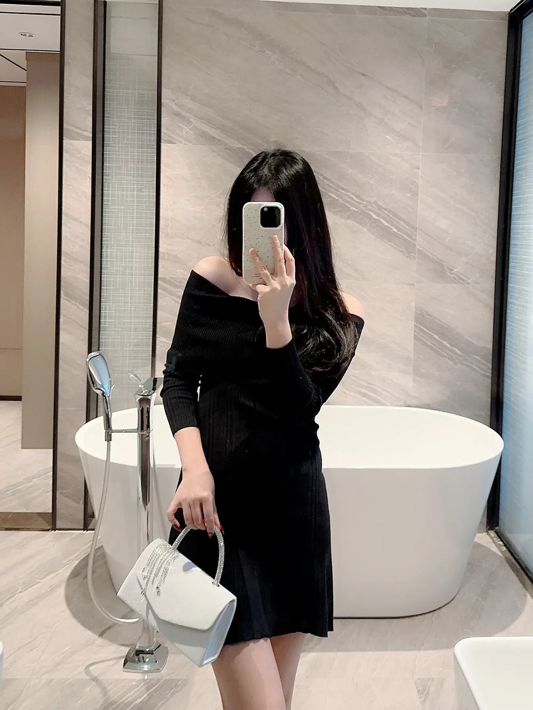 Velvet bag with diamond pattern design