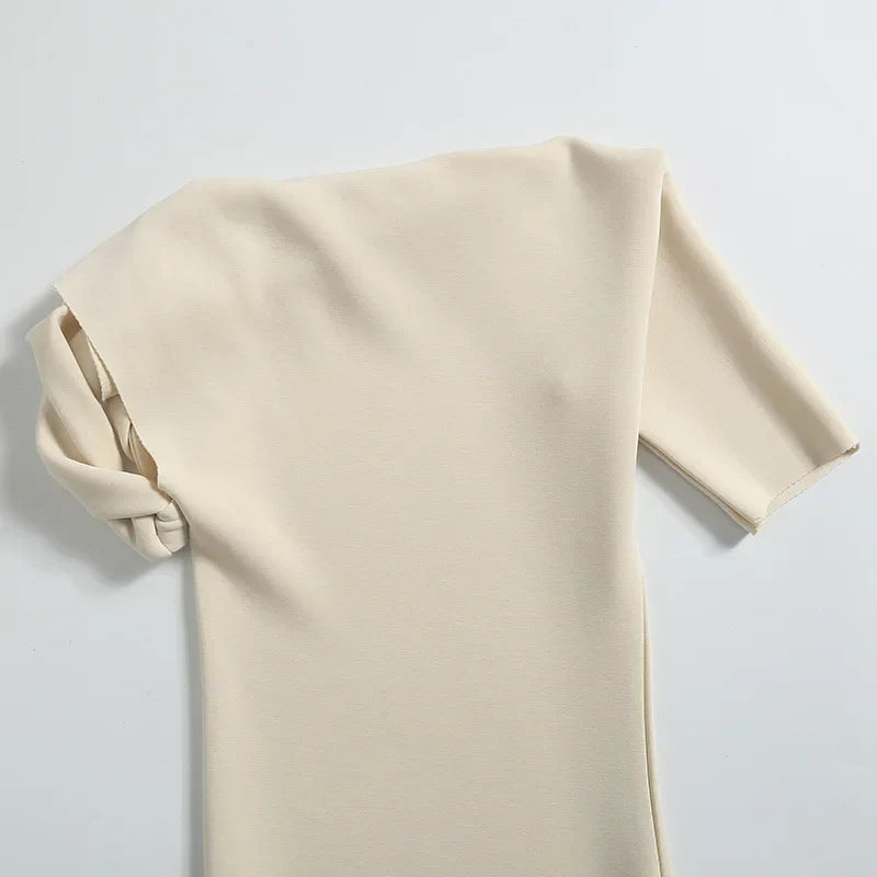 שמלת מיני צמודה בעיצוב שרוול מגולגל  - KIKI